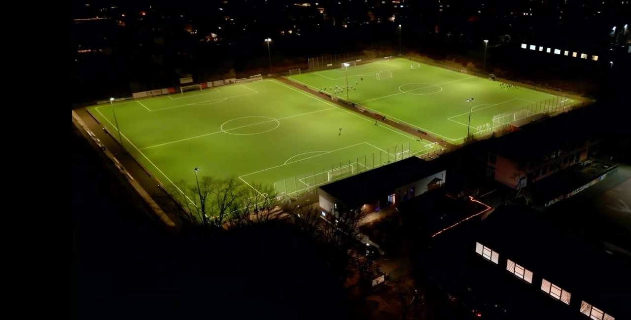 LöWi-Arena bei Nacht